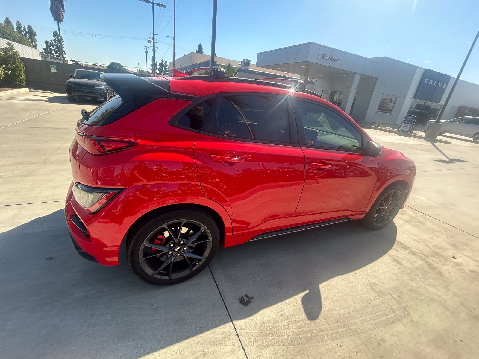 Used 2022 Red Hyundai Base image 3
