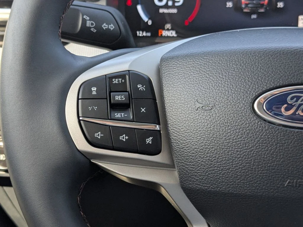 New 2026 Vapor Blue Metallic Ford Active image 28