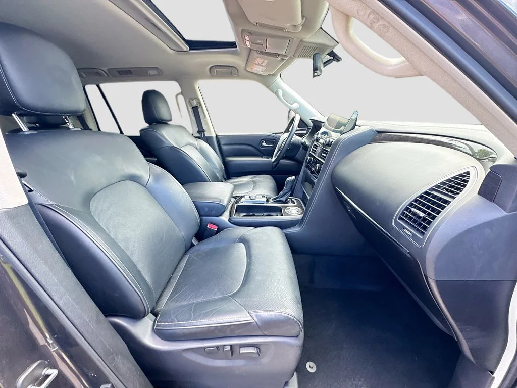Certified Used 2024 Gray INFINITI LUXE image 32