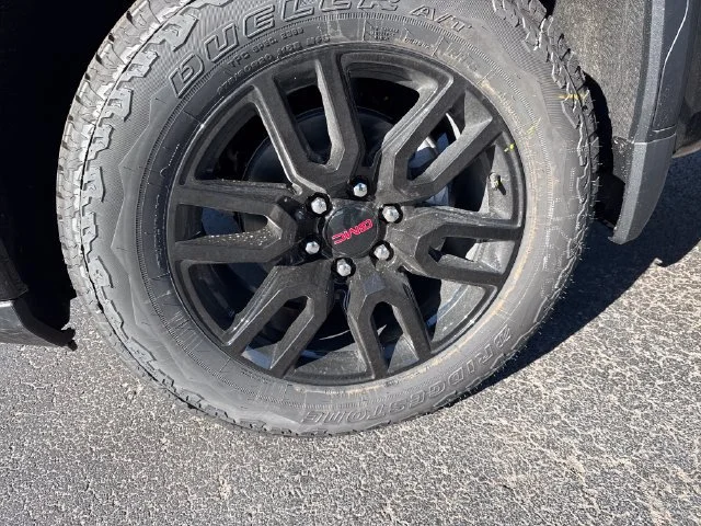 New 2026 Onyx Black GMC Elevation image 29