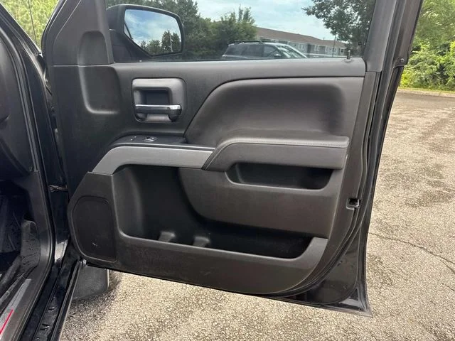 Used 2018 Black Chevrolet LT image 22