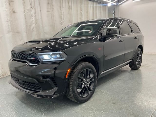 New 2026 Diamond Black Clear-Coat Exterior Paint Dodge GT Plus image 4