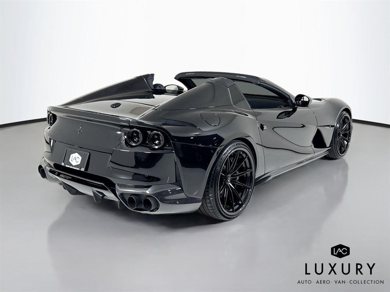 Used 2021 Nero Ferrari  image 6