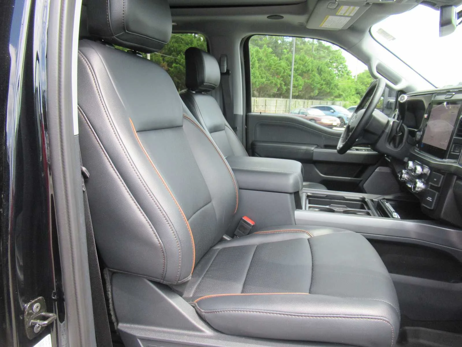Certified Used 2026 Agate Black Ford LARIAT image 24