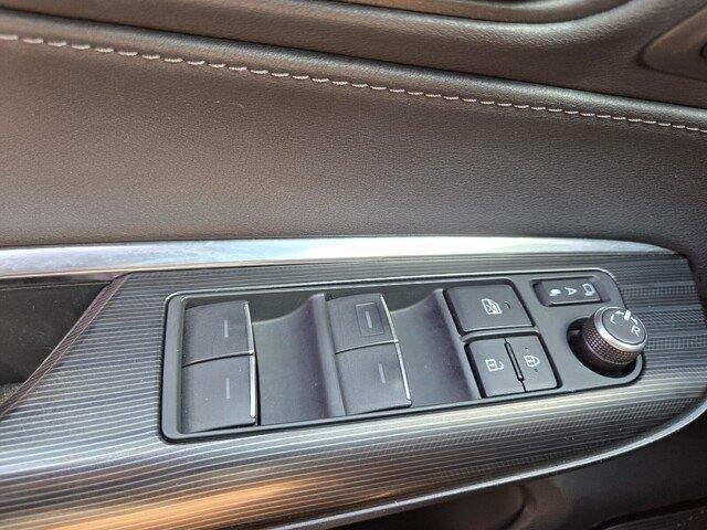 Used 2021 Ruby Flare Pearl Toyota XLE image 19