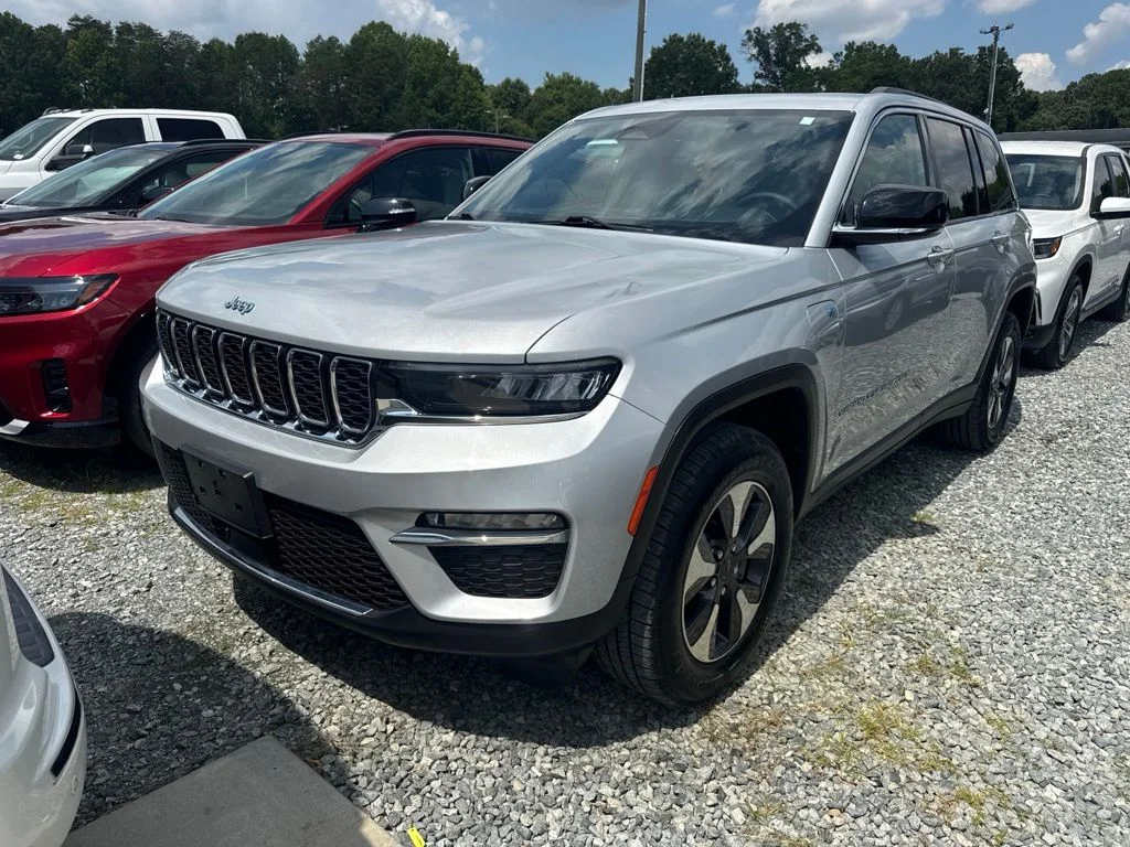 Used 2024 Silver Jeep 4xe image 1