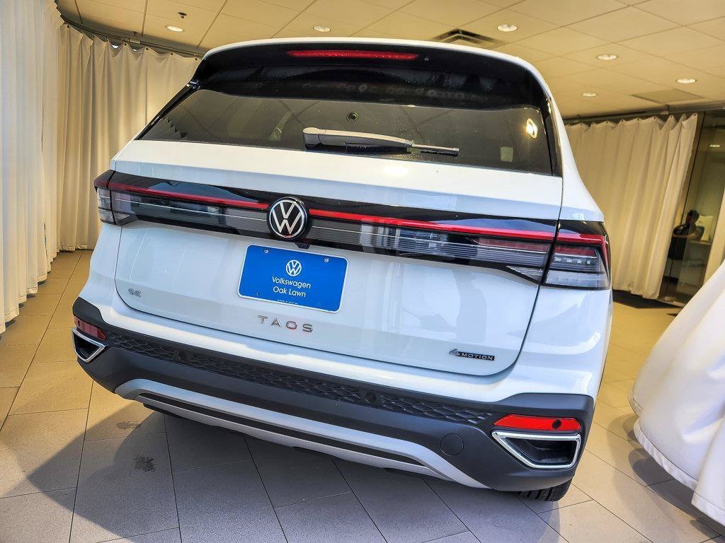 New 2026 Pure White Volkswagen 1.5T SE image 4