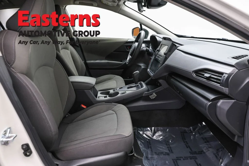 Used 2024 White Subaru Base image 23