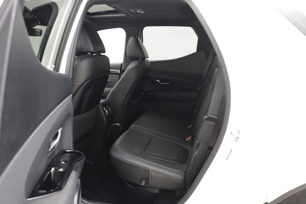 Used 2022 Ice White Hyundai Limited image 15