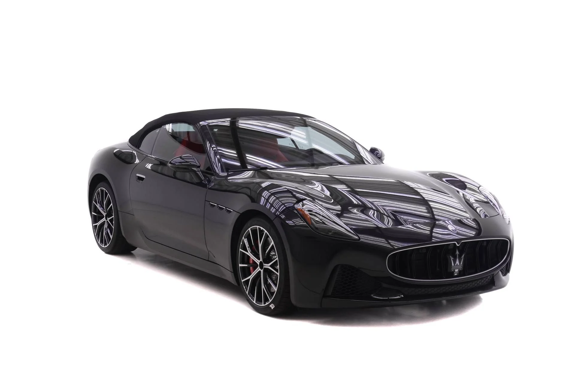 New 2026  Maserati Base image 2