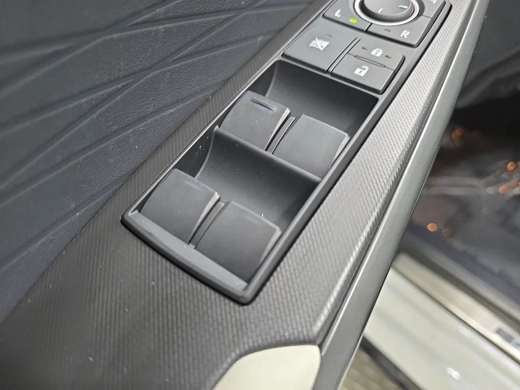 Used 2025 Ultra White Lexus 350 F SPORT image 26