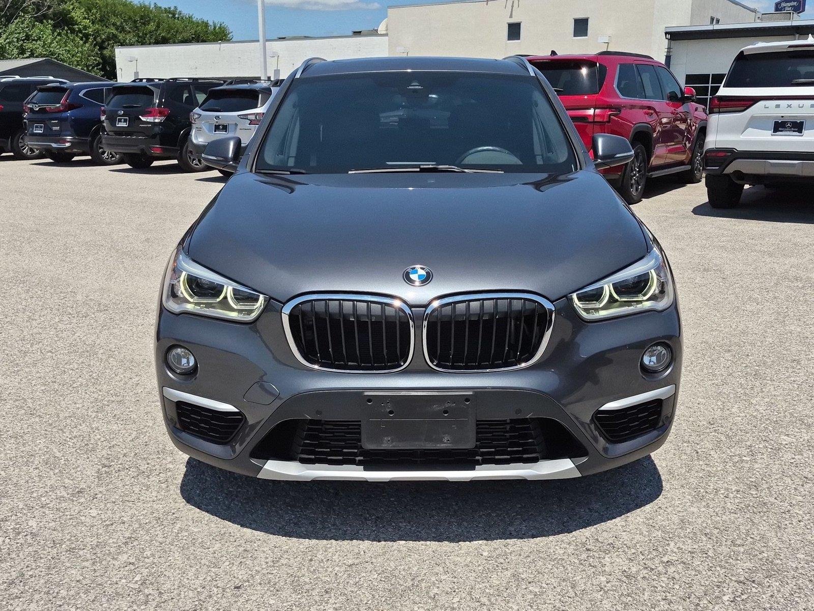 Used 2018 Mineral Gray Metallic BMW xDrive28i image 8