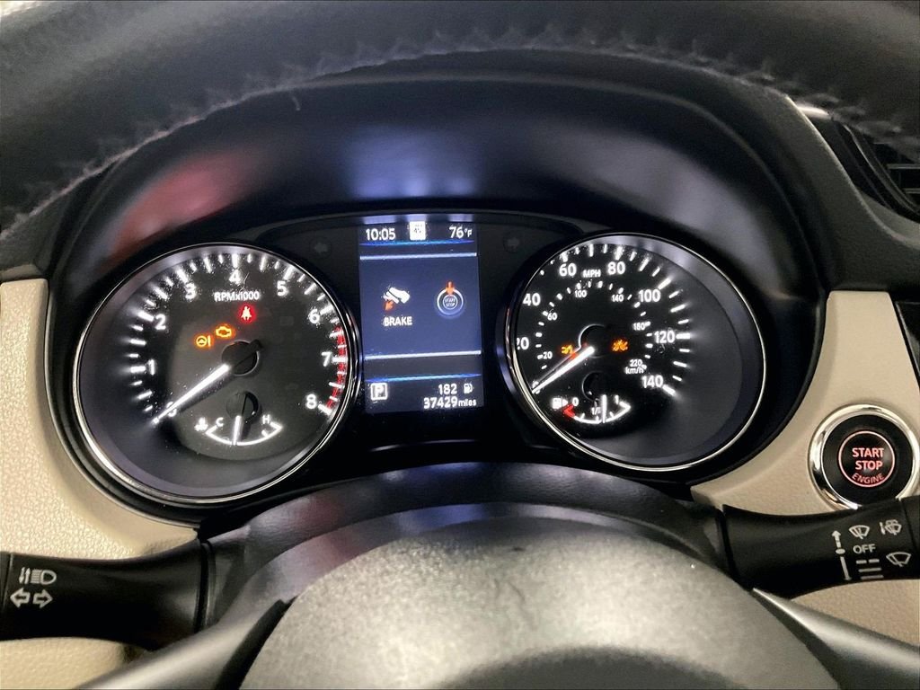 Used 2021 Red Nissan SL image 25