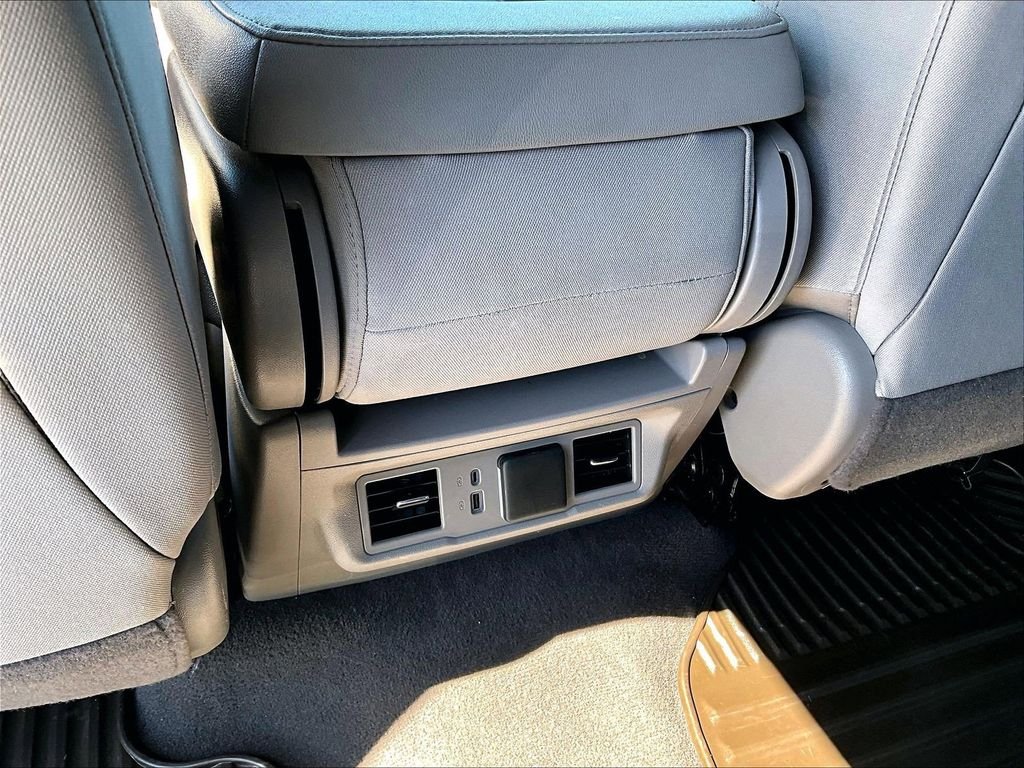Used 2025 Black Chevrolet LT image 28
