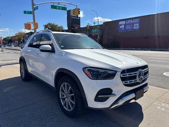 Used 2024  Mercedes-Benz GLE 450e image 10