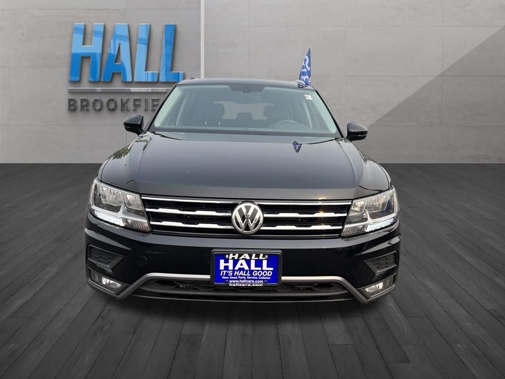 Used 2018 Black Volkswagen 2.0T SEL image 8