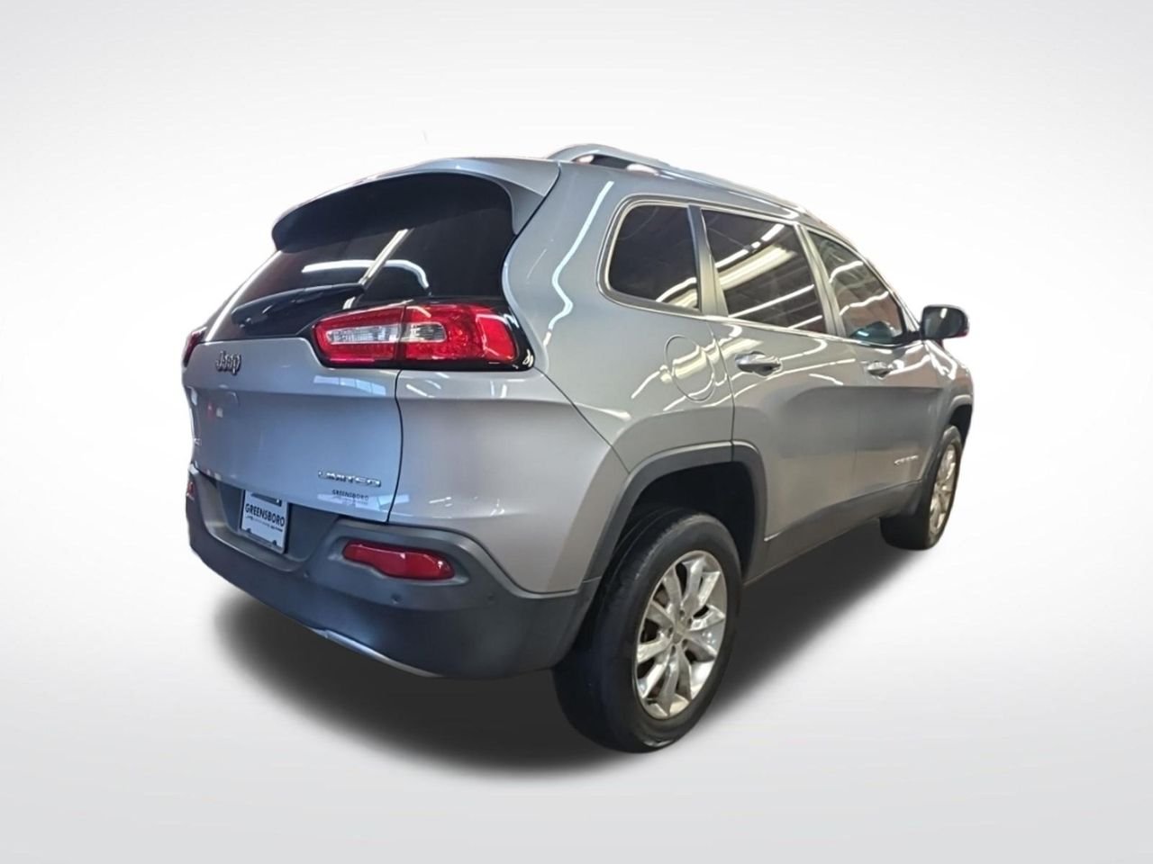 Used 2015 Silver Jeep Limited image 7