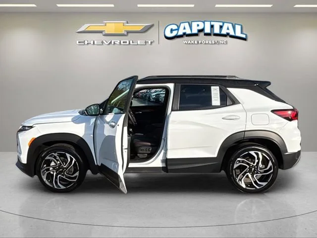 Used 2024 Summit White Chevrolet RS image 10