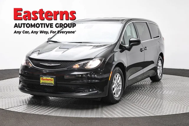 2024 Chrysler Voyager LX
