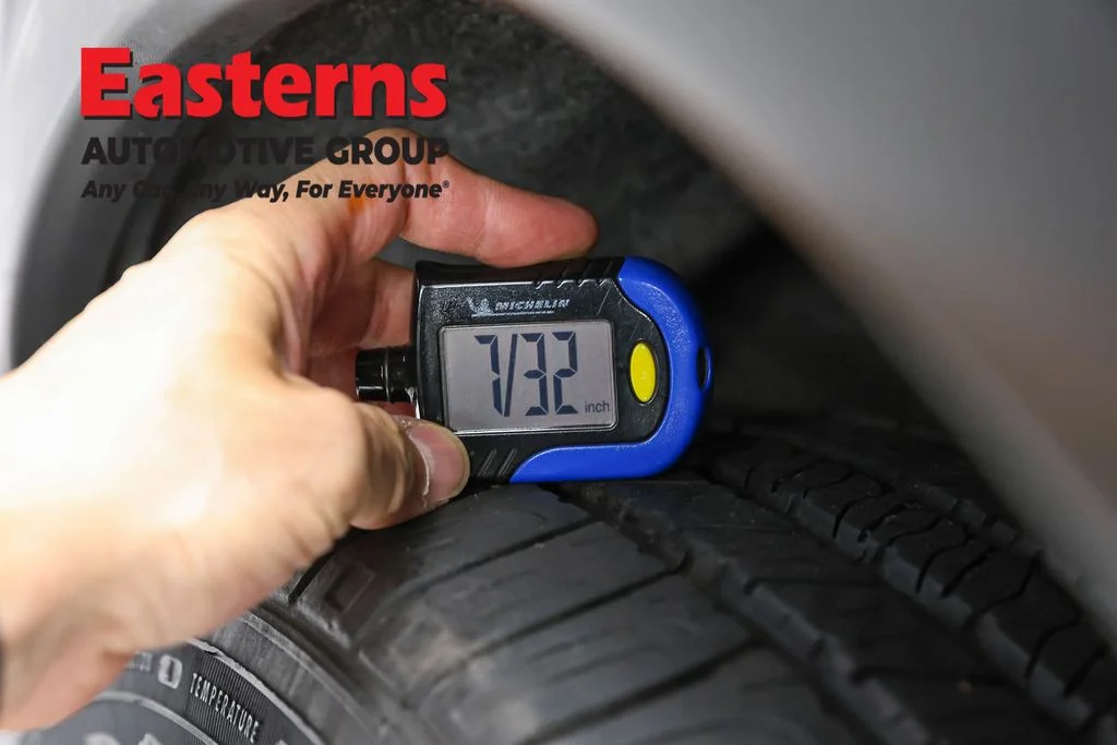 Used 2023 Gray Nissan SV image 26