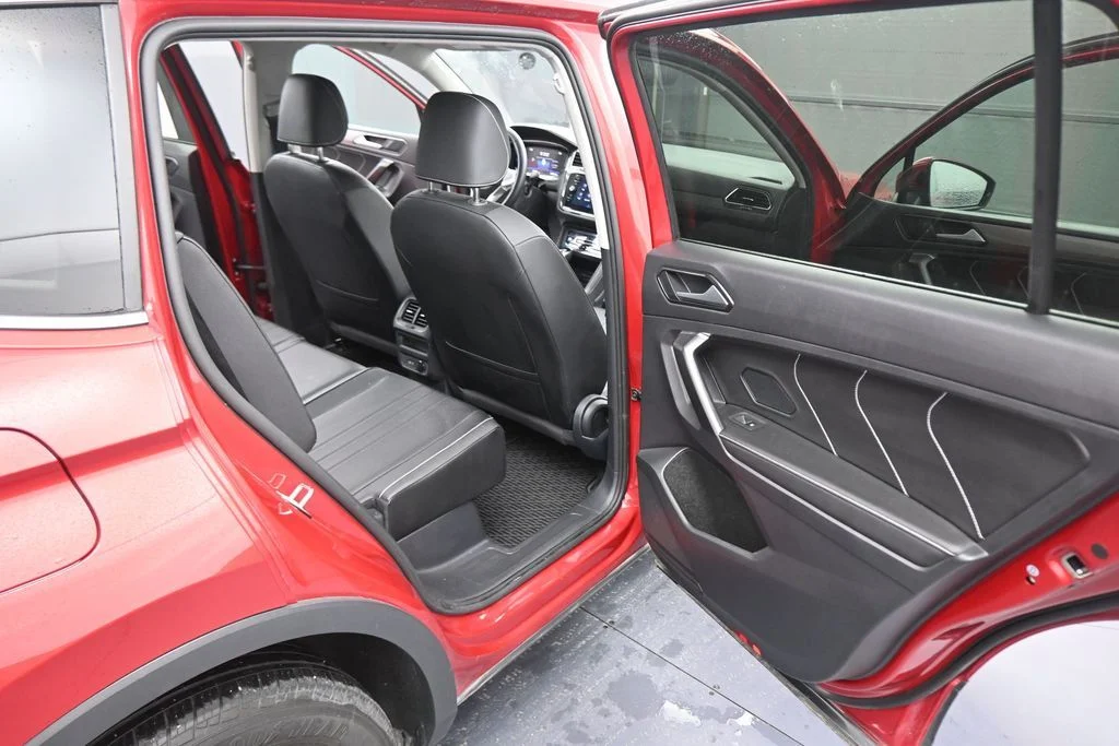Used 2023 Red Volkswagen 2.0T SE image 41