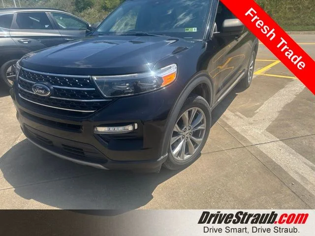 Used 2020 Black Ford XLT image 1