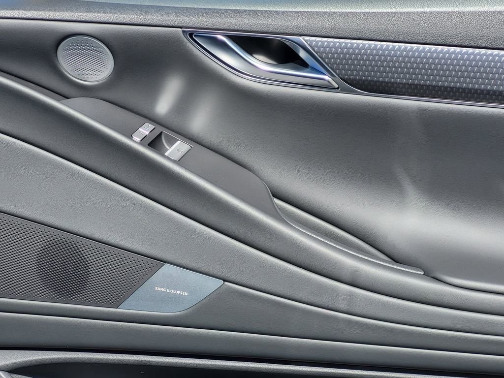 New 2026 Blue Genesis 2.5T SPORT PRESTIGE image 14