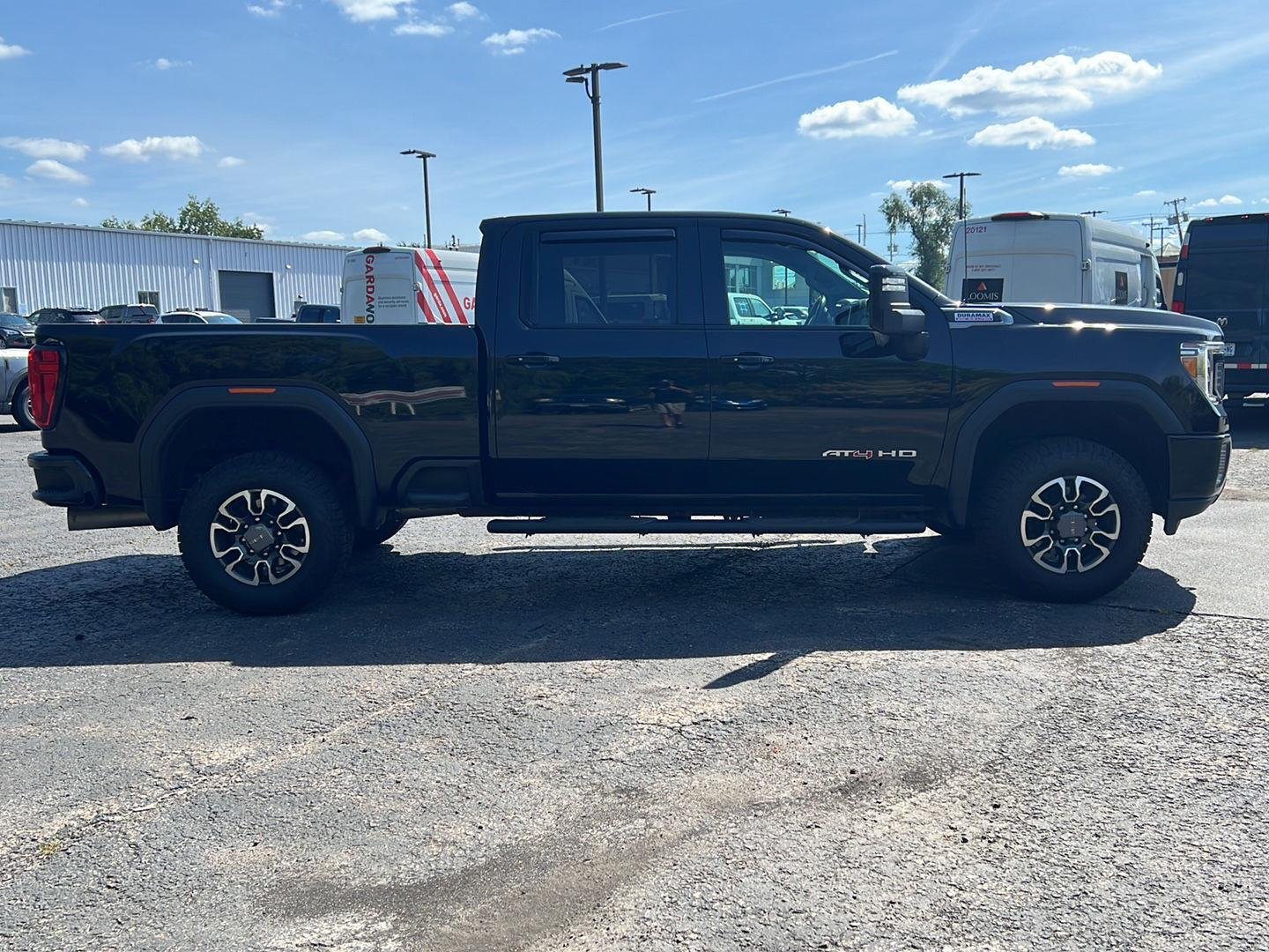 Used 2021 Onyx Black GMC AT4 image 23