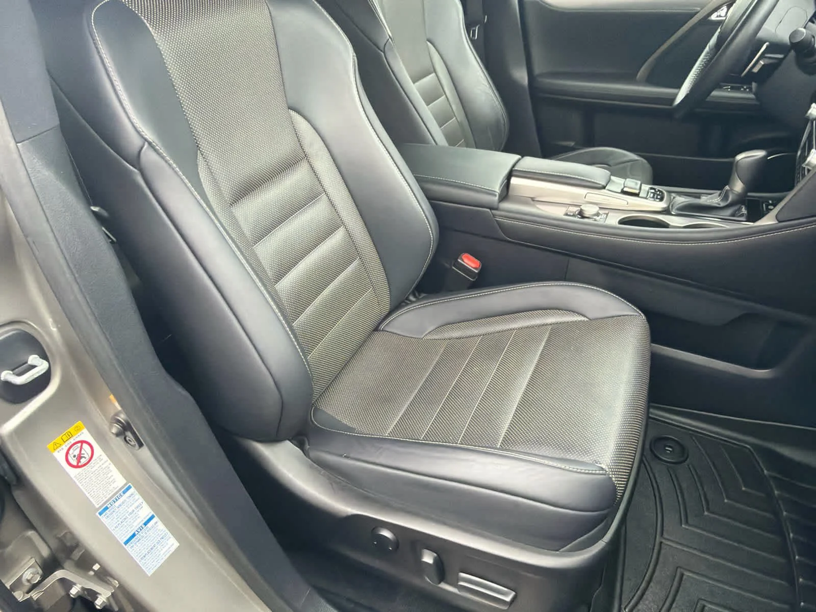 Used 2017 Atomic Silver Lexus  image 7