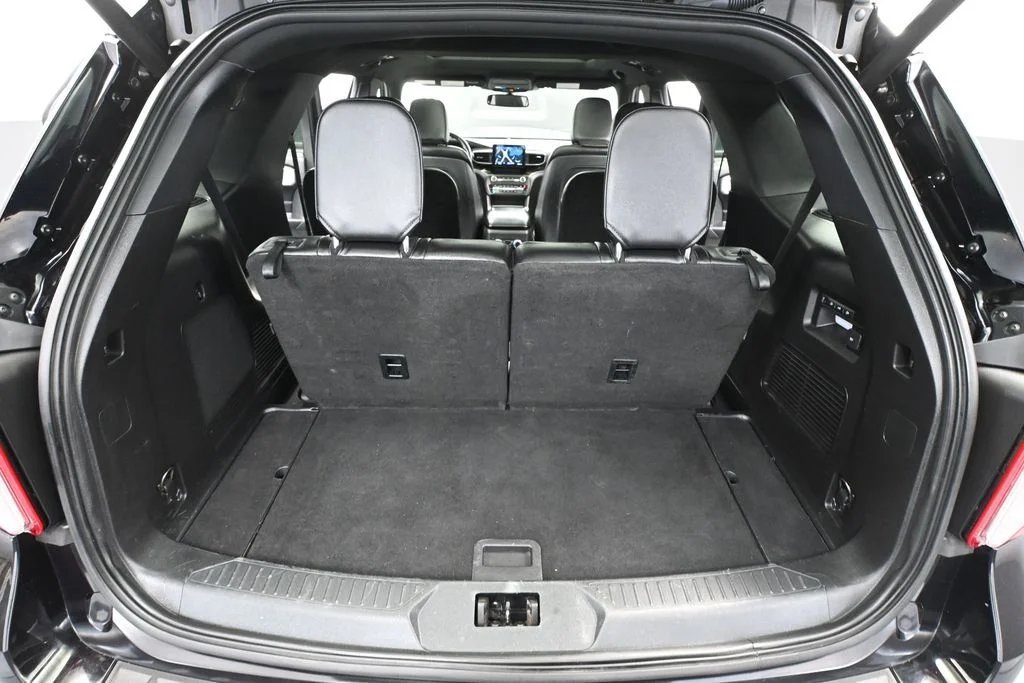Used 2020 Black Ford Limited image 42