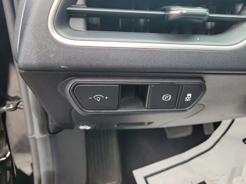 2025 Kia K4 LXS - Photo 25