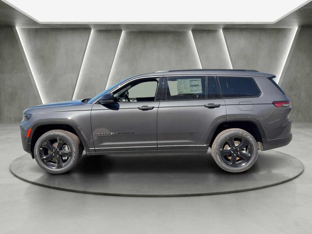 New 2026 Baltic Gray Metallic Clearcoat Jeep Limited image 4