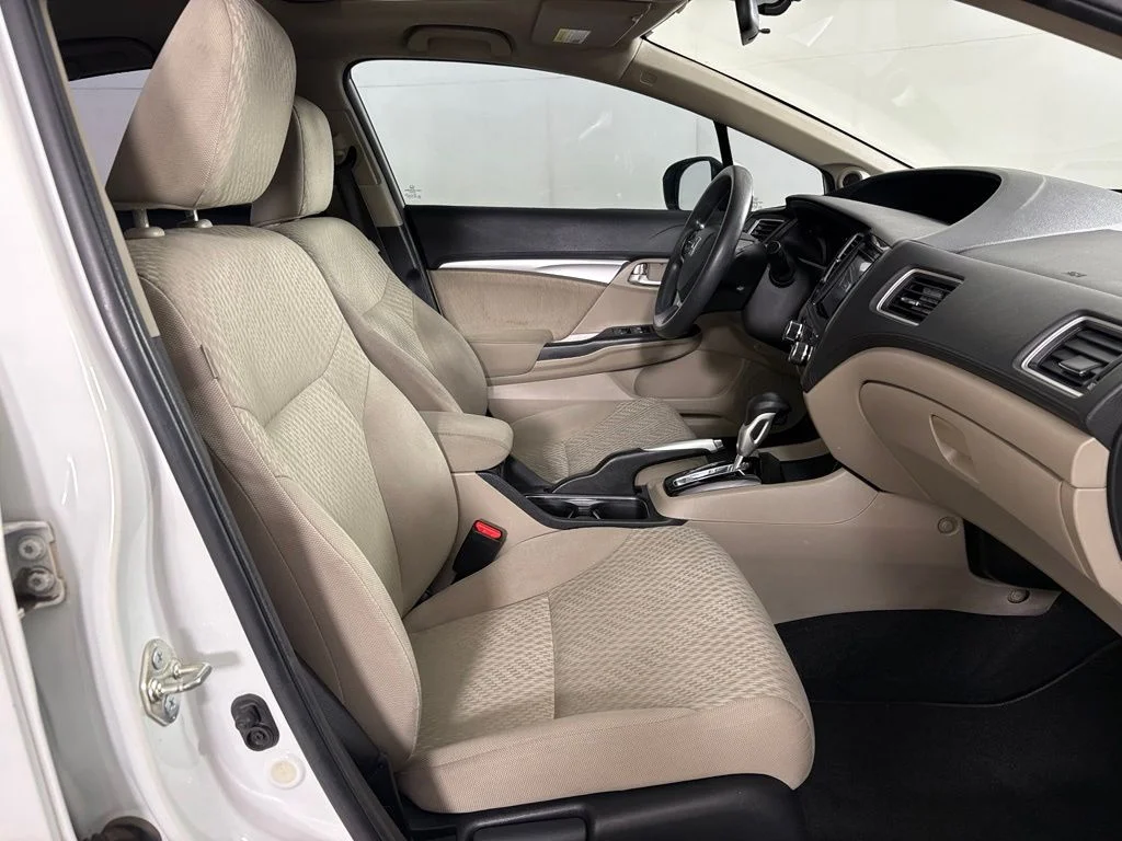 Used 2015  Honda EX image 42