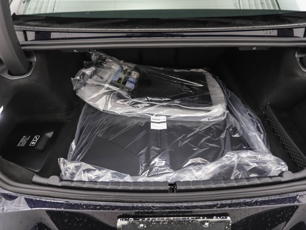 2026 BMW 8 Series 840i - Photo 24