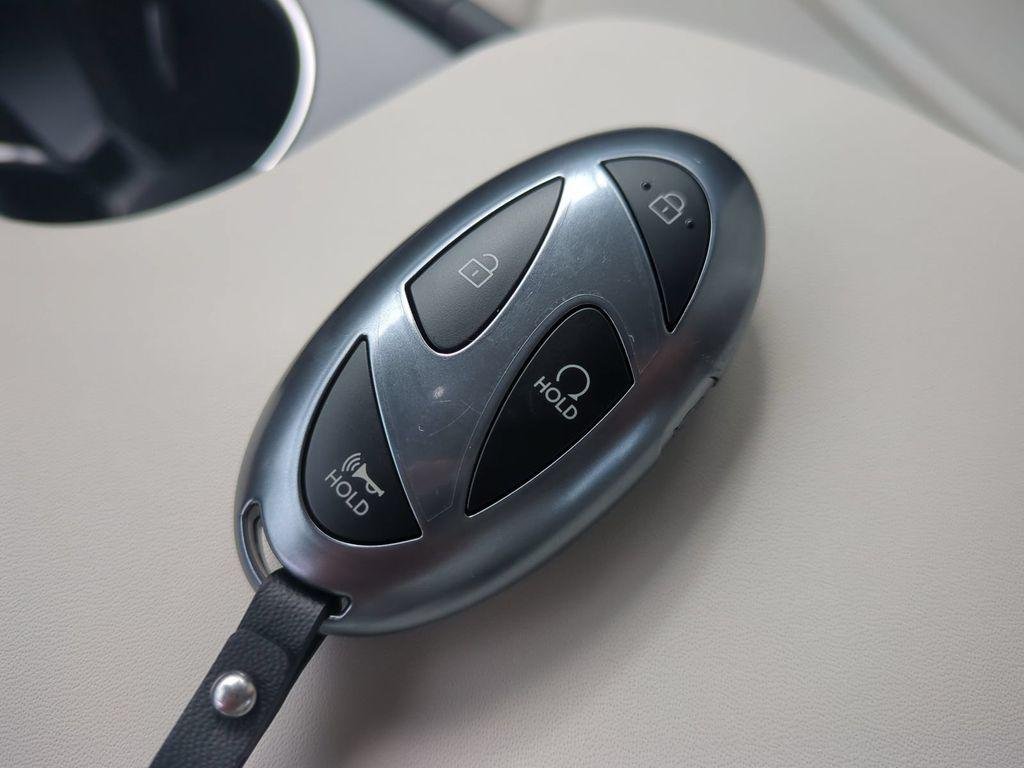 New 2026 Silver Hyundai SEL image 37