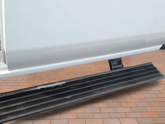 Used 2024 Summit White GMC AT4 image 19