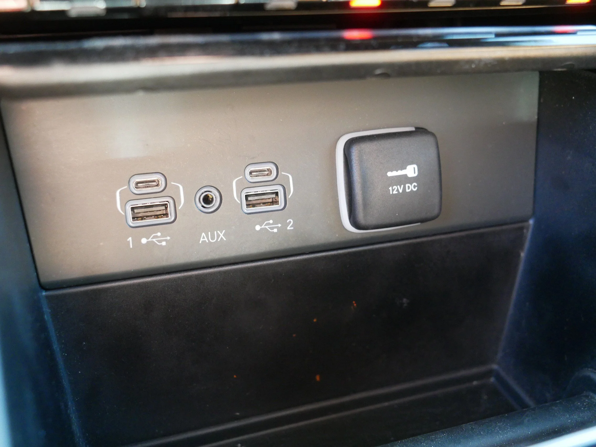 Used 2024 Baltic Gray Metallic Clearcoat Jeep Summit image 32