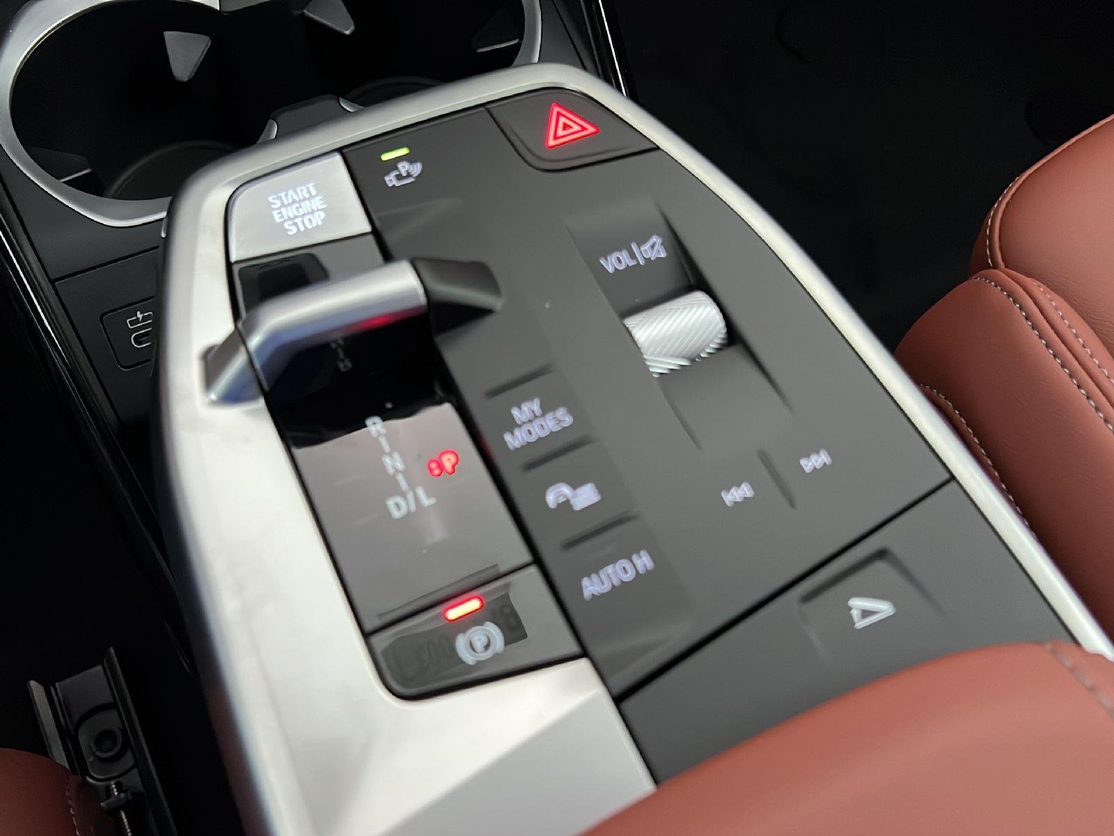 New 2027 Black Sapphire Metallic BMW xDrive28i image 12