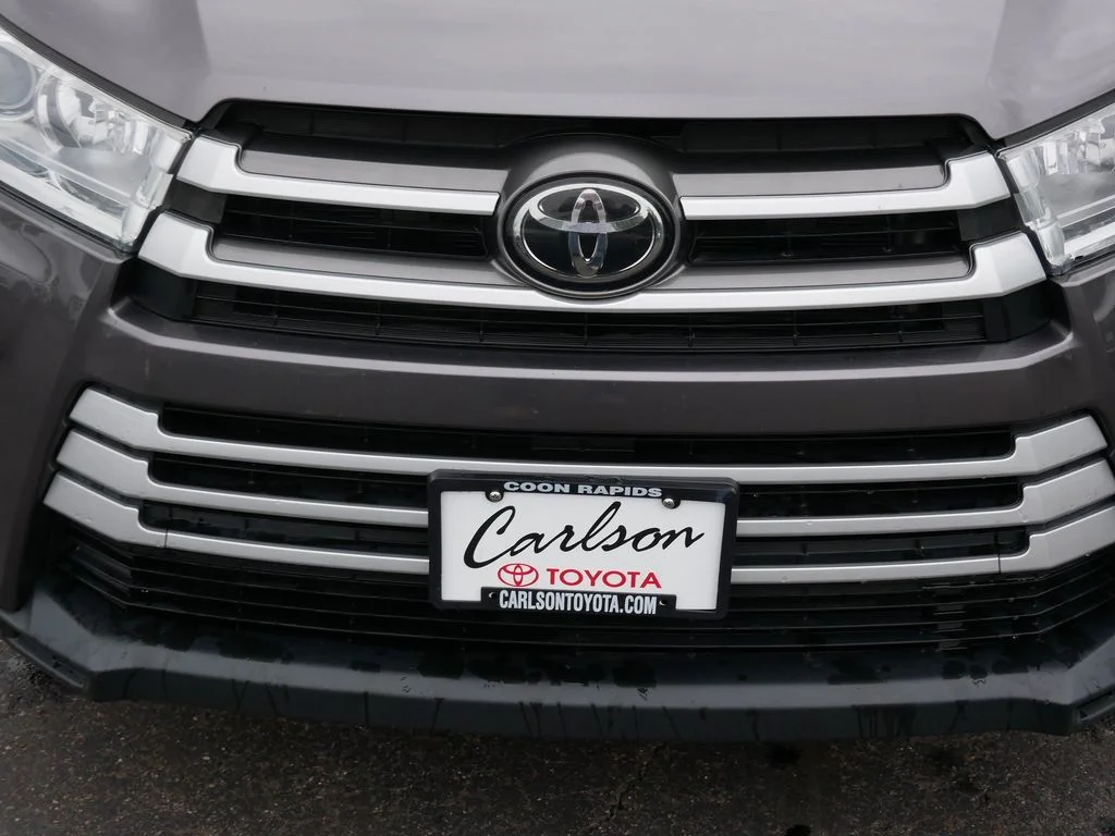Certified Used 2019 Gray Toyota XLE image 9