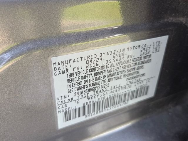 Used 2025 Gray Nissan S image 6