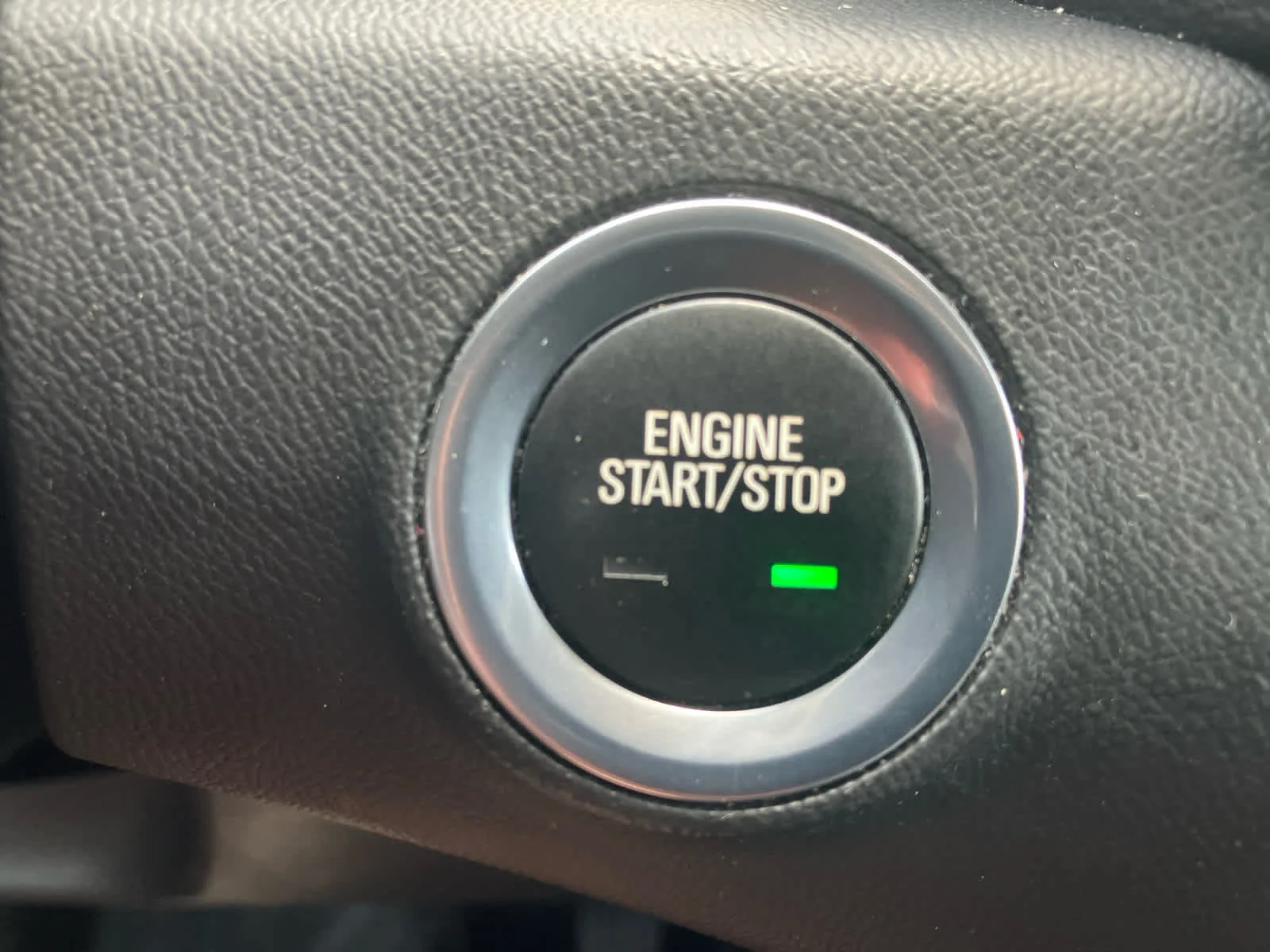 Used 2024 Sterling Metallic GMC SLE image 24