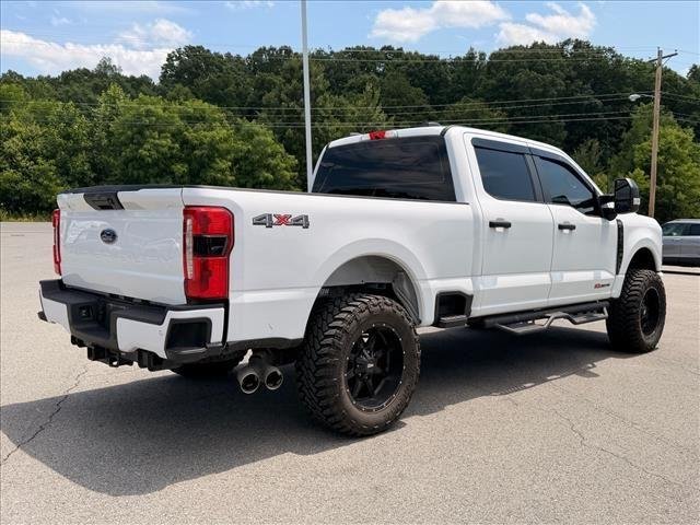 Used 2024 Oxford White FORD  image 4