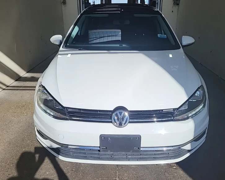 Used 2021 White Volkswagen 1.4T TSI image 10