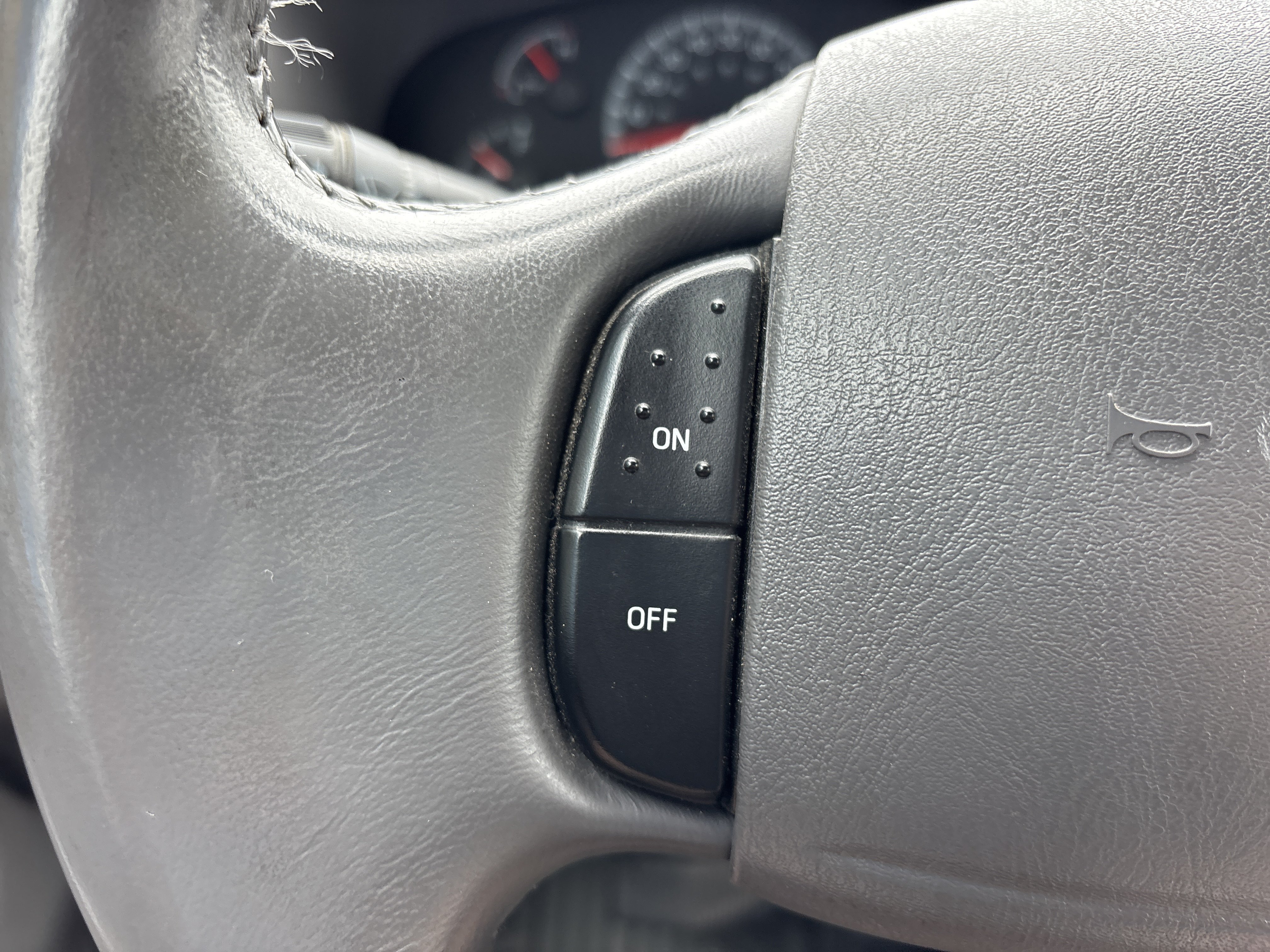 Used 2003 Gray Ford XLT image 25