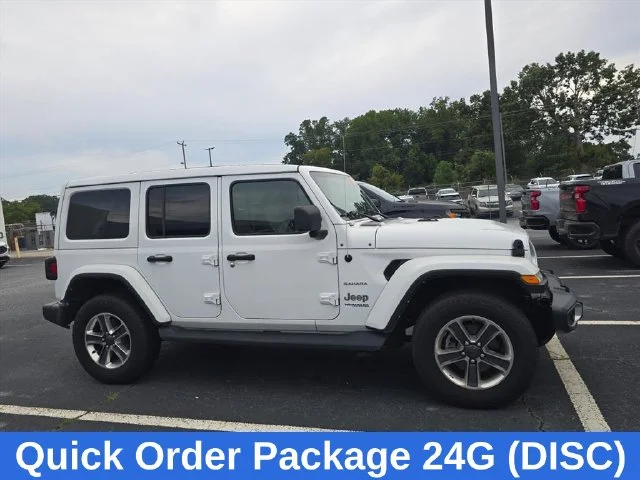 Used 2022 White Jeep Unlimited Sahara image 6