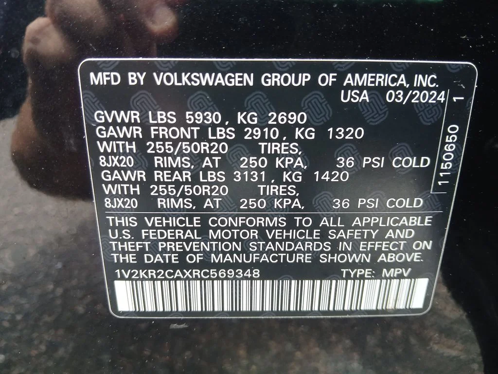 Used 2024 Black Volkswagen 2.0T SE w/Technology image 51
