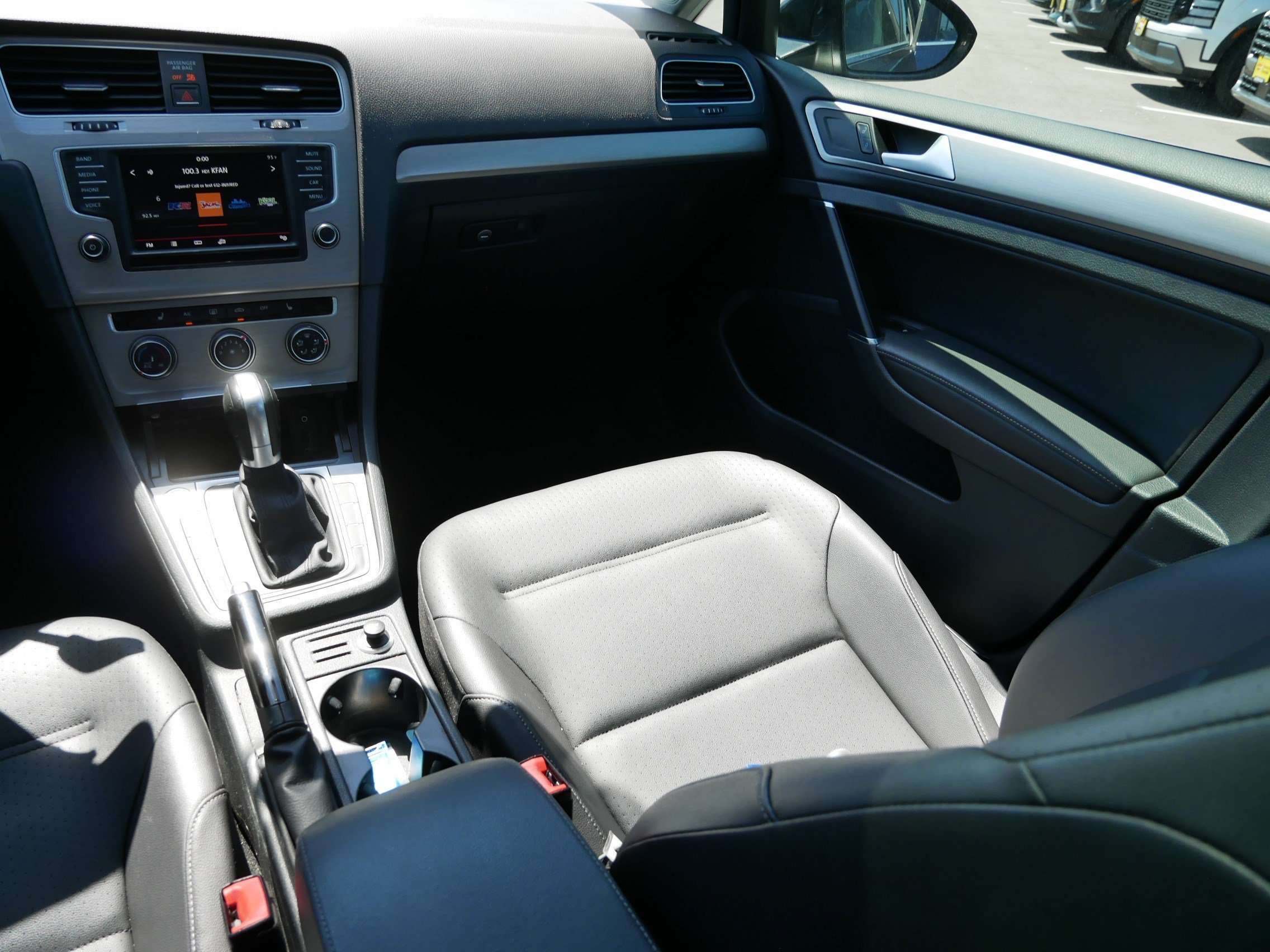 2016 Volkswagen Golf SportWagen TSI Limited Edition - Photo 11
