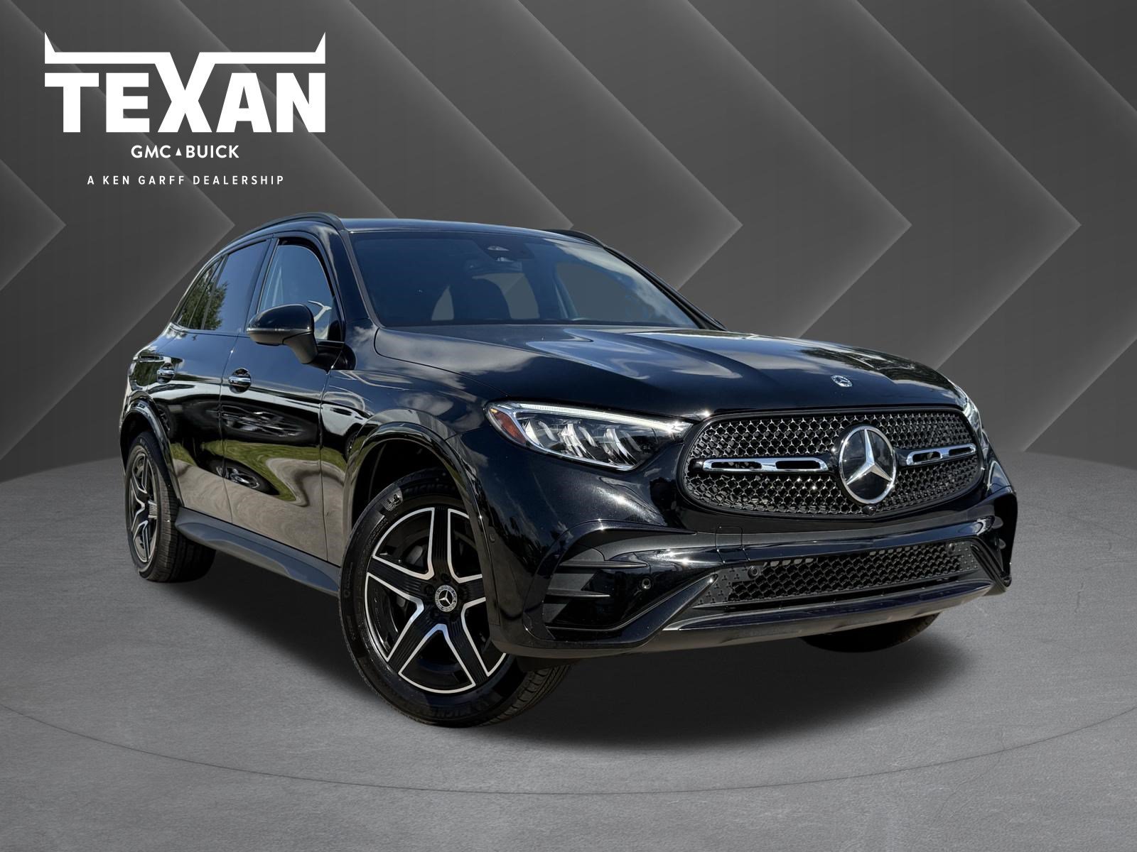 2024 Mercedes-Benz GLC GLC 300's photo