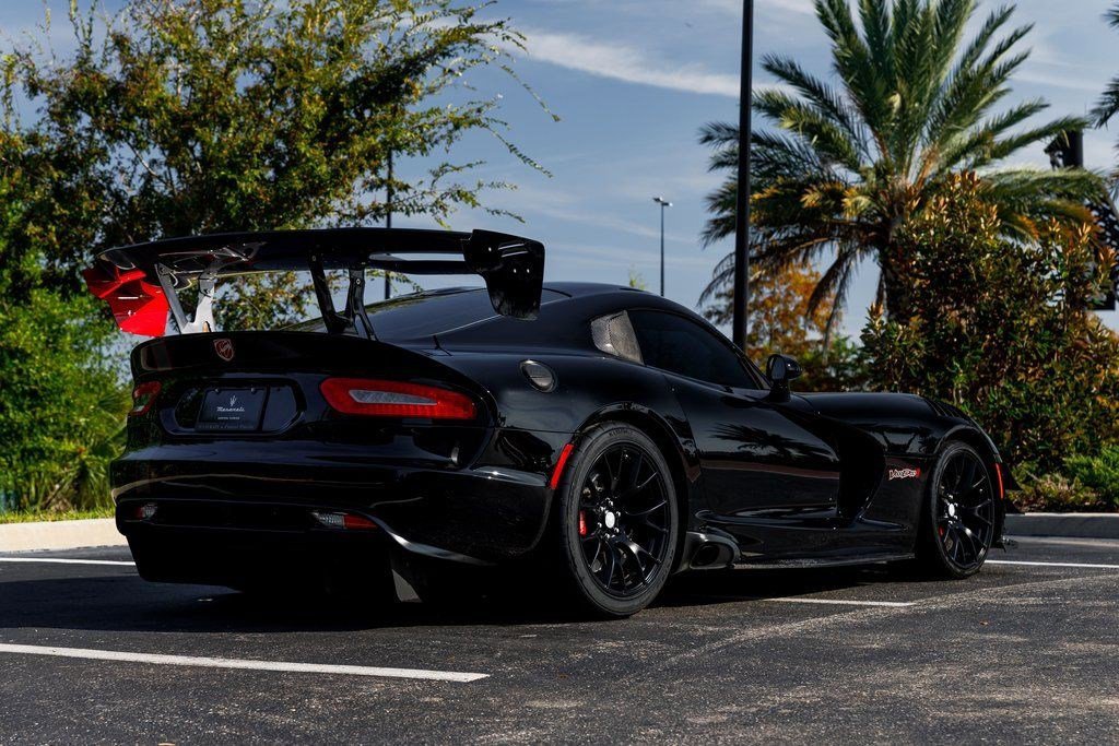 2017 Dodge Viper GTC - Photo 6