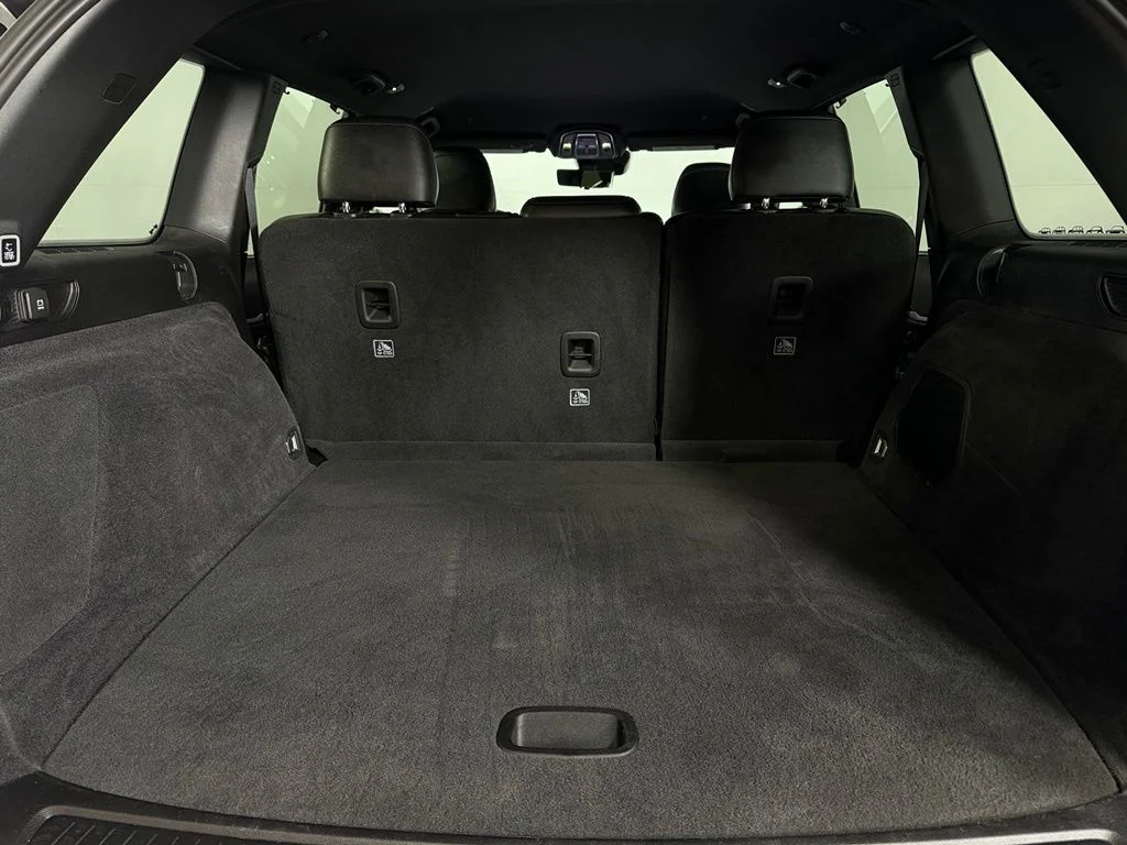 Used 2025 White Jeep Trailhawk 4xe image 24